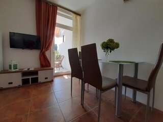 Апартаменты Family apartment Garden and Sea Петровац Апартаменты с 1 спальней-23