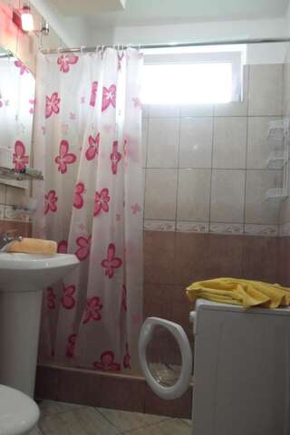 Апартаменты Family apartment Garden and Sea Петровац Апартаменты с 1 спальней-33